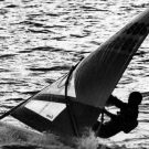De kick van het windsurfen